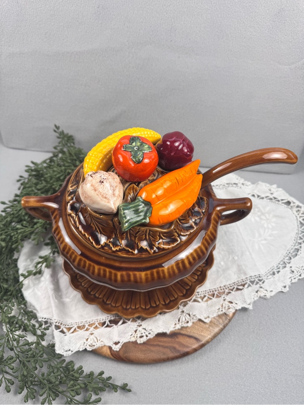 Vintage 1970’s Brown Ceramic Soup Tureen with Vegetable Lid - Picture 3 of 7